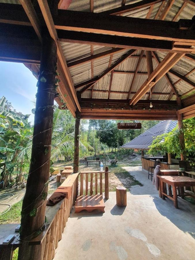Auberge de jeunesse Fat Monkey à Kaoh Touch Extérieur photo